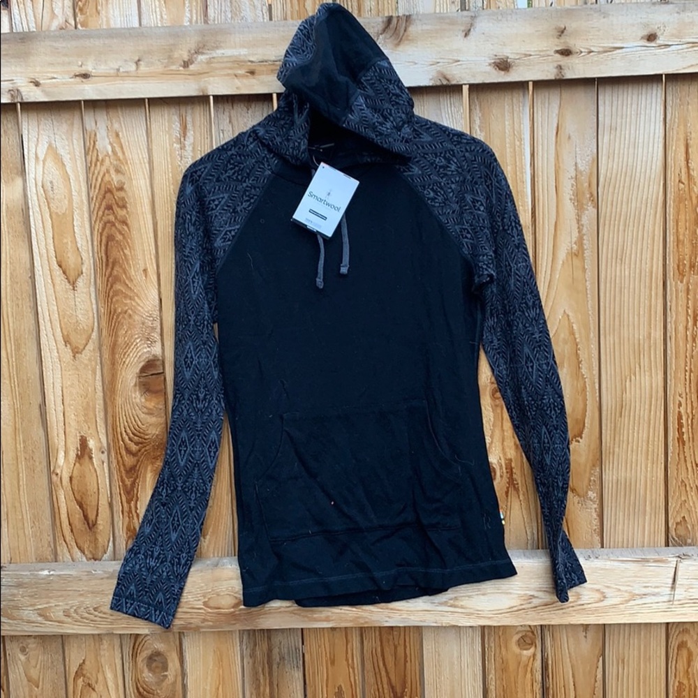 Women’s merino wool top